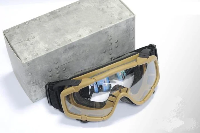 Tactical goggles with helmet mount